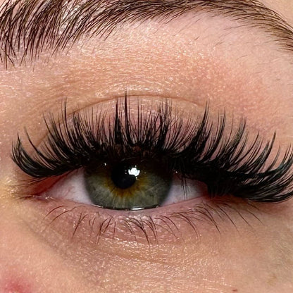 Blink Baddie. Magnetic Lash Kit™